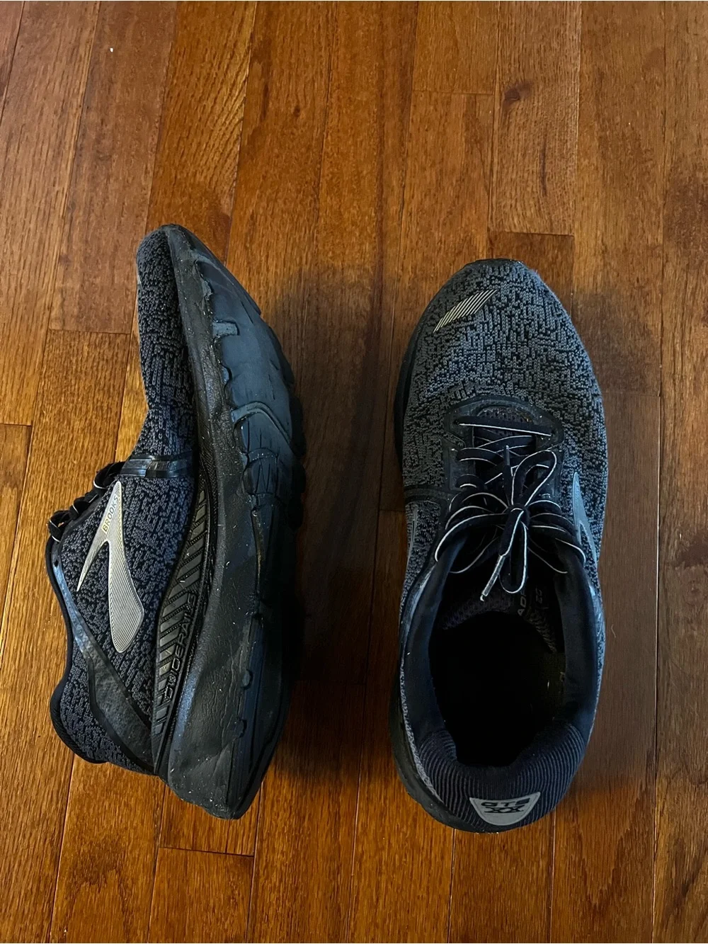 Brooks Men's Black and Gray Knit Running Shoes